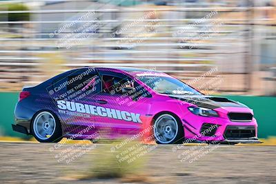 media/Oct-18-2025-Extreme Speed (Sat) [[d6d7e1fef1]]/Group 3 Purple/Session 3 (Turn 1)/